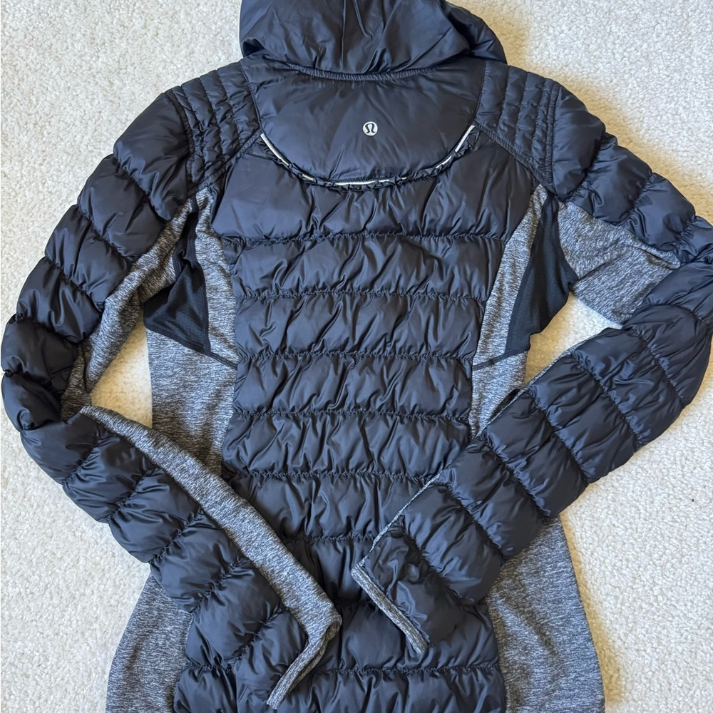 Lululemon Insulator Pullover Down Jacket Size 6 - image 2